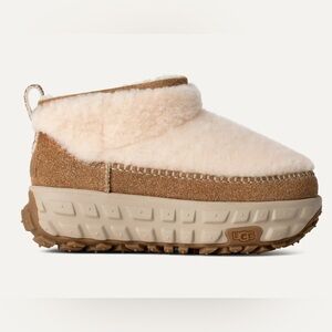 UGG Venture Daze Ultra Mini boots Cozy in Natural size 7